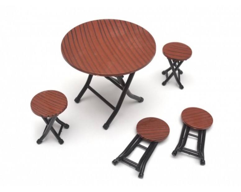 Scale Accessories Old School Round Folding Table and Chair set