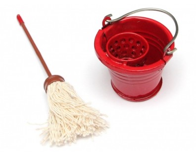 Scale Accessories - Mop And Bucket